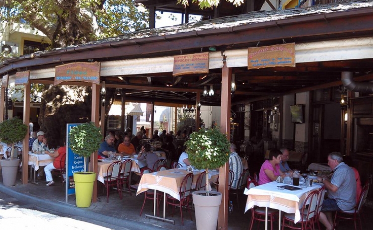 Drosia - Platanos Restaurant